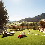 Garni Am Sonnberg Hotel 4*