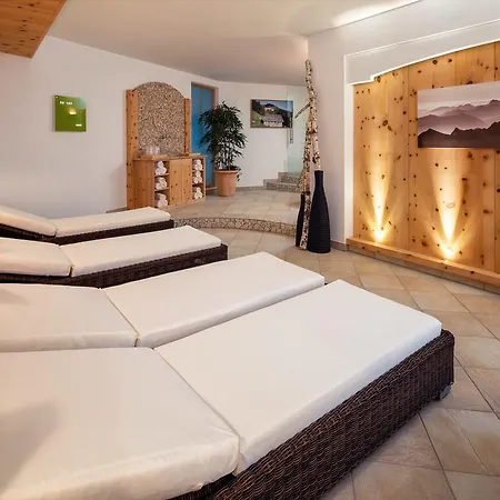 Hotel Garni Am Sonnberg 4*