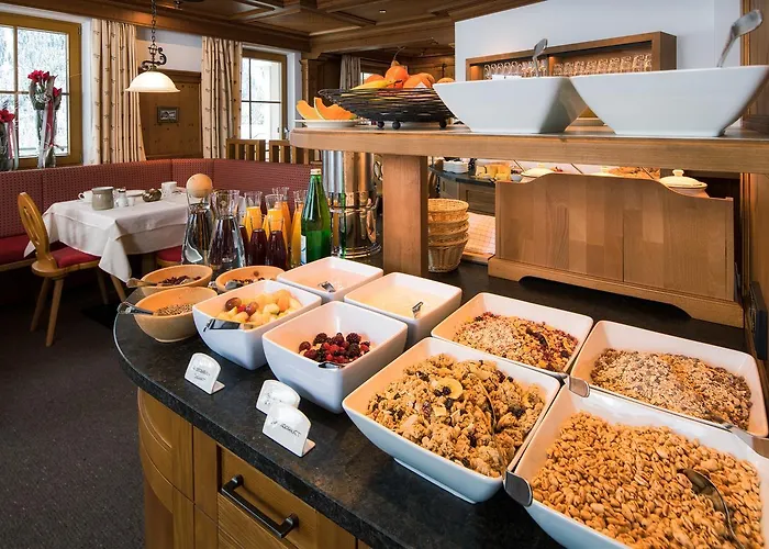 Garni Am Sonnberg Hotel Fiss