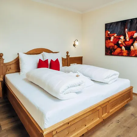 Hotel Garni Am Sonnberg 4*
